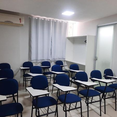 Pousada Avenida Тейшейра де Фрейтас Екстериор снимка